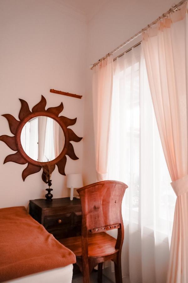 Tropical Paradiso Homestay Banyuwangi  Exterior foto